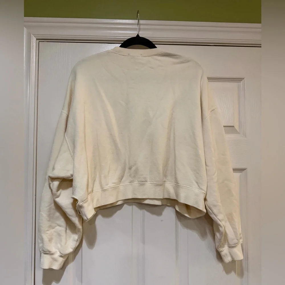 Distressed Logo Graphic Crop Sweatshirt
R13 - Picture 4 of 7